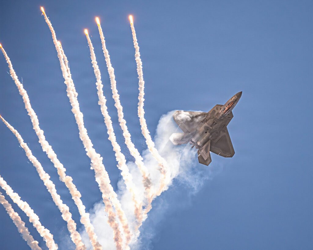 House Panel Votes to Prohibit F-22 Retirements Through 2032