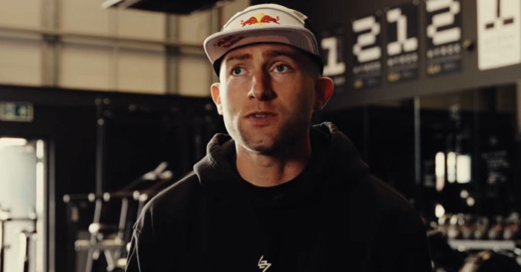 Jake Dearden Explains Why HYROX Doubles Requires a Different Approach Jake Dearden Explains Why HYROX Doubles Requires a Different Approach