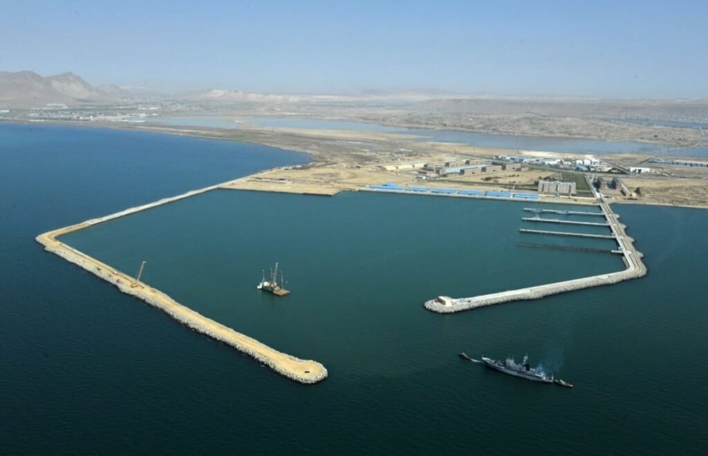 Russian officials accused of stealing $6M from naval base project