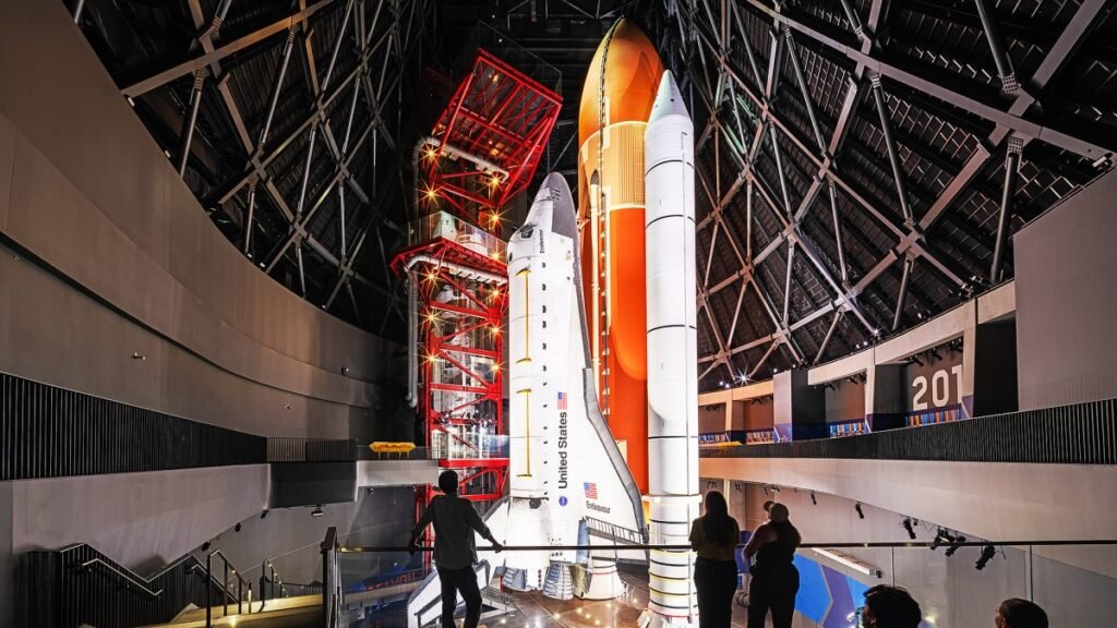 Space Shuttle Endeavour Looks Absolutely Incredible In All Its 'Full Stack' Glory