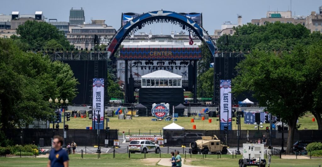 UFC White House producer details planning for outdoor elements, bad weather contingencies UFC White House producer details planning for outdoor elements, bad weather contingencies