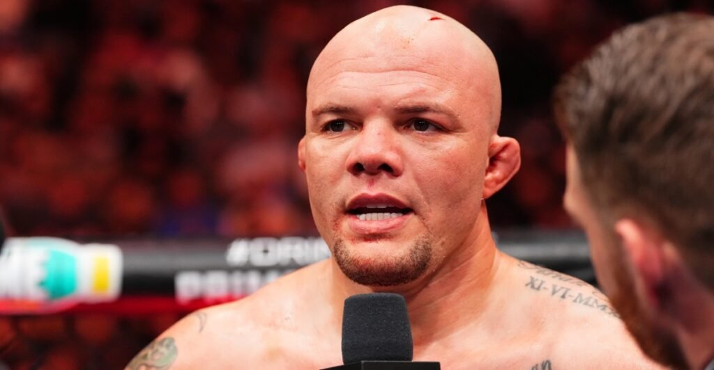 Anthony Smith ‘reportedly threatened to kill’ his wife, allegedly ‘attempted multiple times’ to strike her with his vehicle leading to arrest Anthony Smith ‘reportedly threatened to kill’ his wife, allegedly ‘attempted multiple times’ to strike her with his vehicle leading to arrest