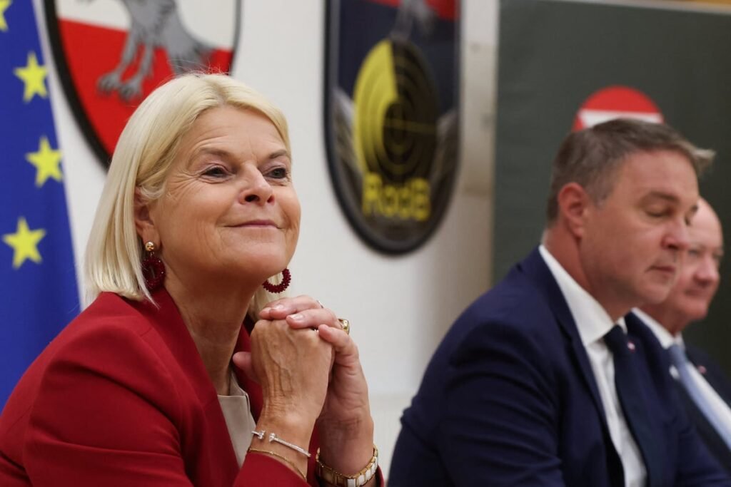 Austria plans to extend military service in light of Ukraine war