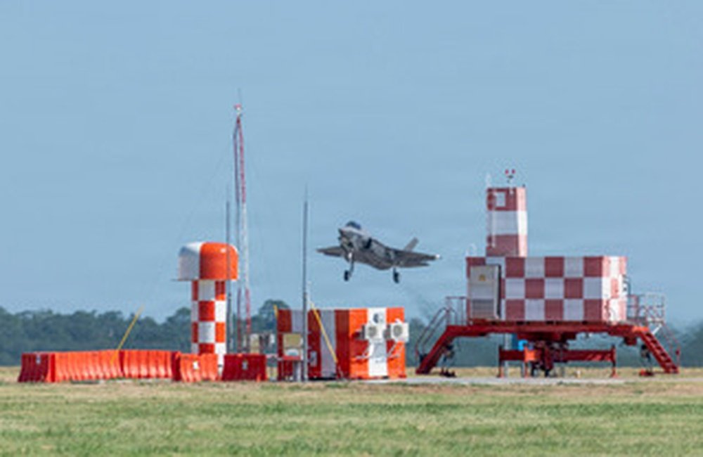 DVIDS – News – NAS JRB Fort Worth Modernizes Airfield Safety with New Precision Radar DVIDS - News - NAS JRB Fort Worth Modernizes Airfield Safety with New Precision Radar