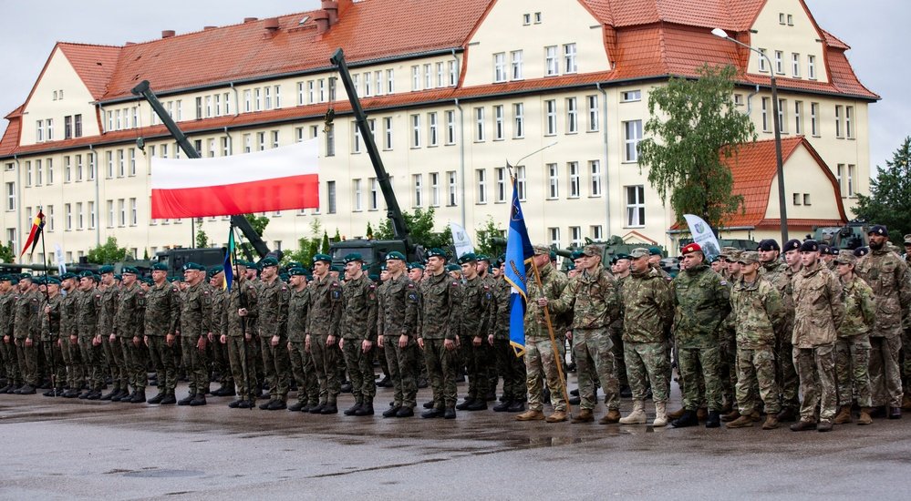 DVIDS – News – NATO FLF Battle Group‑Poland joins 15th Giżycko Mechanized Brigade for 32nd Anniversary Ceremony NATO FLF Battle Group‑Poland joins 15th Giżycko Mechanized Brigade for 32nd Anniversary Ceremony