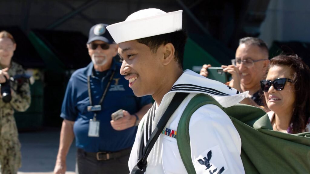 Former Navy SEAL Named to Top Navy Intelligence Post