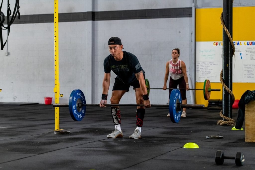 How to Build Strong Hamstrings Without Deadlifts (3 Exercises) How to Build Strong Hamstrings Without Deadlifts (3 Exercises)
