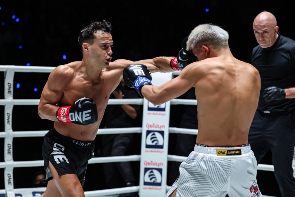 Jonathan Di Bella turns back Zhang Peimian in fiery rematch at The Inner Circle 22 Jonathan Di Bella turns back Zhang Peimian in fiery rematch at The Inner Circle 22