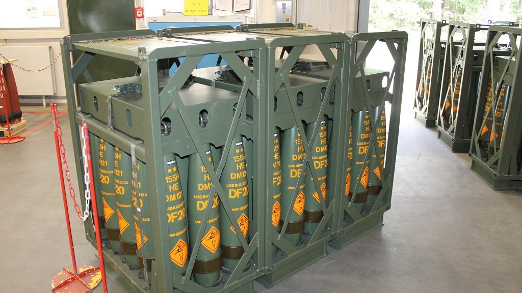 Major order from Ukraine: Rheinmetall to supply artillery ammunition – contract value in the high double-digit millions of euros Major order from Ukraine: Rheinmetall to supply artillery ammunition – contract value in the high double-digit millions of euros