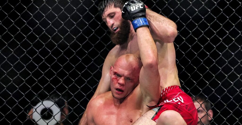 Morning Report | Chris Weidman says Magomed Ankalaev not to blame for UFC Abu Dhabi fiasco: ‘I think it was Guskov’s fault’