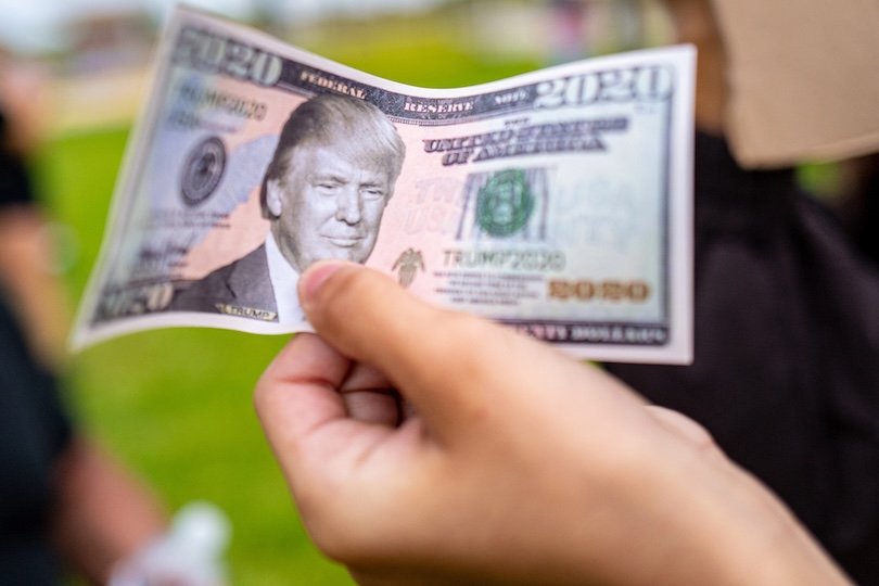 Opinion – What Does the US’ Anti-Bribery Retreat Mean for the Global Struggle Against Corruption? – E-International Relations Opinion – What Does the US’ Anti-Bribery Retreat Mean for the Global Struggle Against Corruption? – E-International Relations