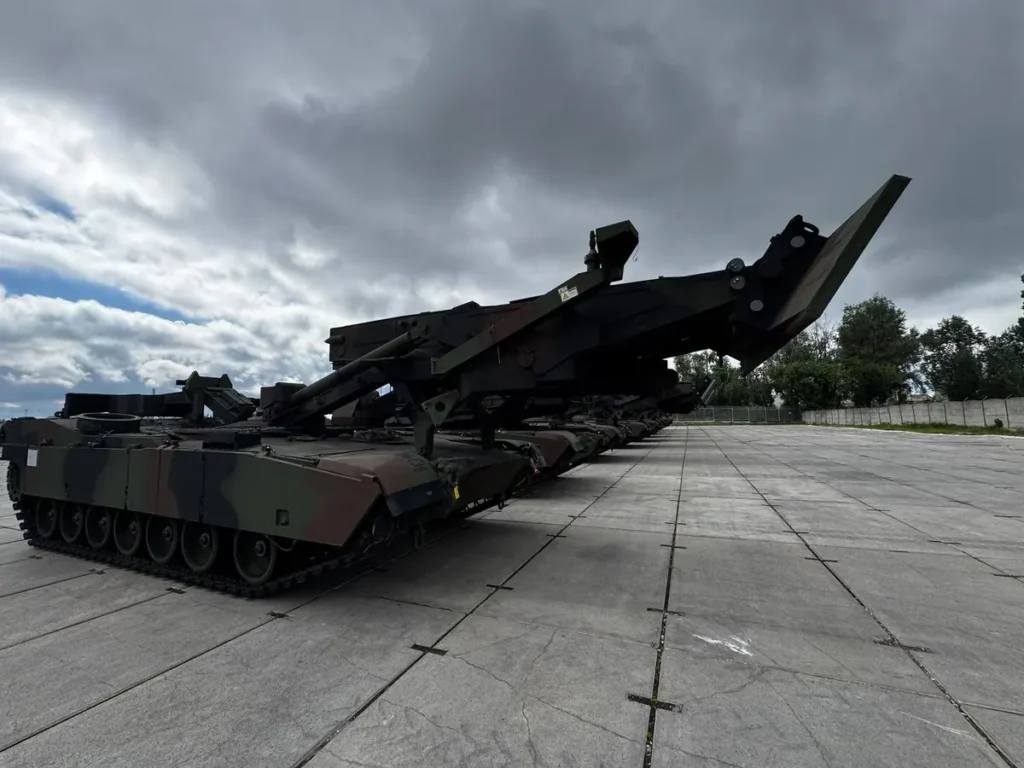 Poland Fields M1110 Assault Bridge to Support Expanding Abrams Fleet Poland Fields M1110 Assault Bridge