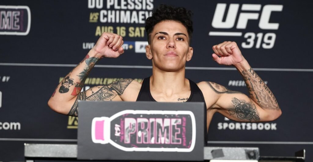 UFC fighter Jessica Andrade delivering food to make money while sidelined with injury: ‘I’m not afraid of hard work’