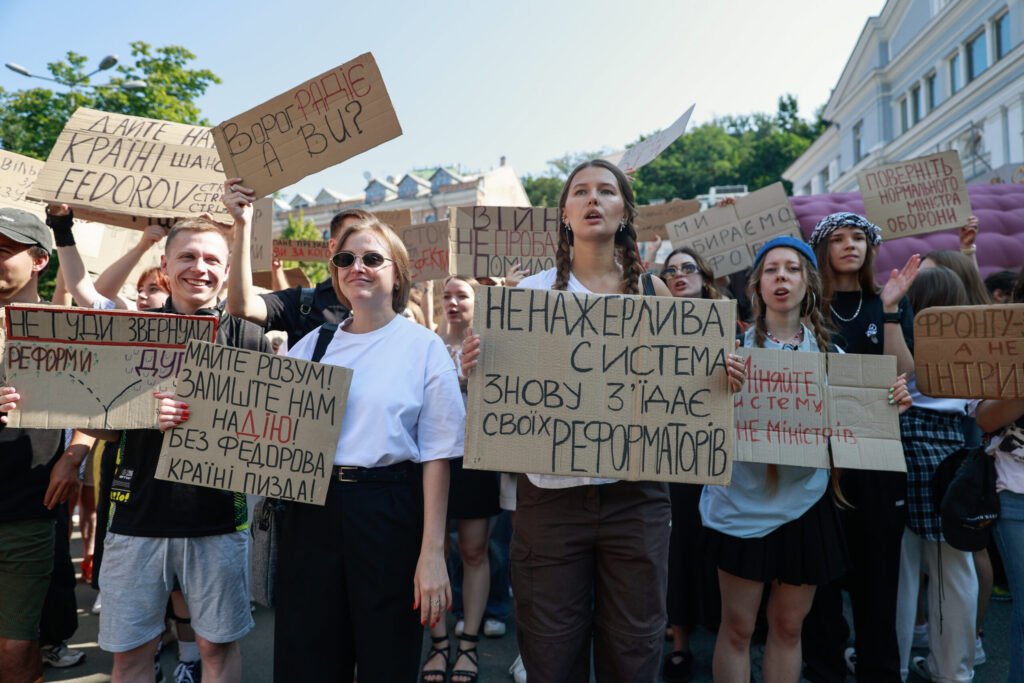 Ukraine’s tech-savvy defense minister ousted in clash with army old guard Ukraine’s tech-savvy defense minister ousted in clash with army old guard