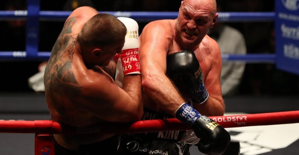 Video: Tyson Fury whoops Polish ham ‘n egger in pointless tuneup fight Video: Tyson Fury whoops Polish ham ‘n egger in pointless tuneup fight