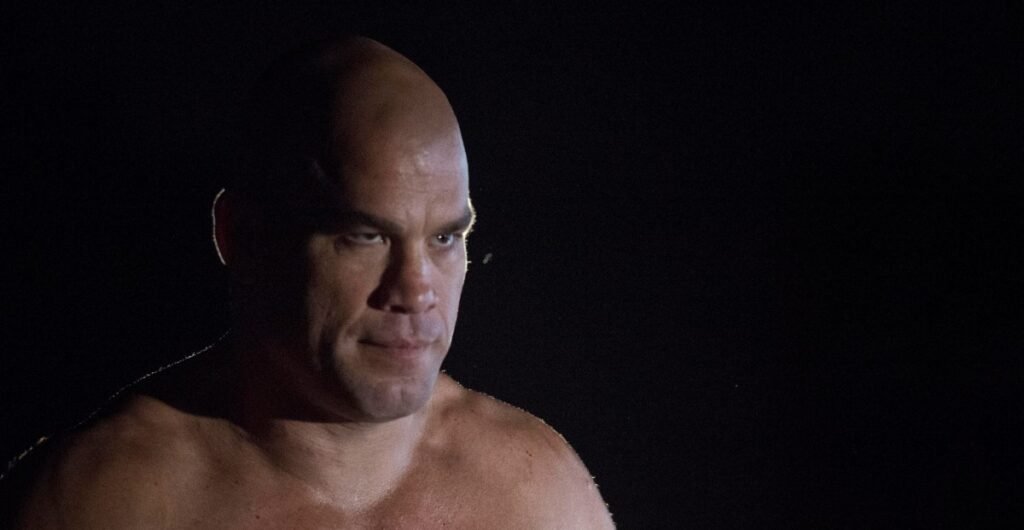 Watch ‘Dark Side of the Cage’ Season 2 video trailer feat. Chael Sonnen, Tito Ortiz, and more Watch ‘Dark Side of the Cage’ Season 2 video trailer feat. Chael Sonnen, Tito Ortiz, and more