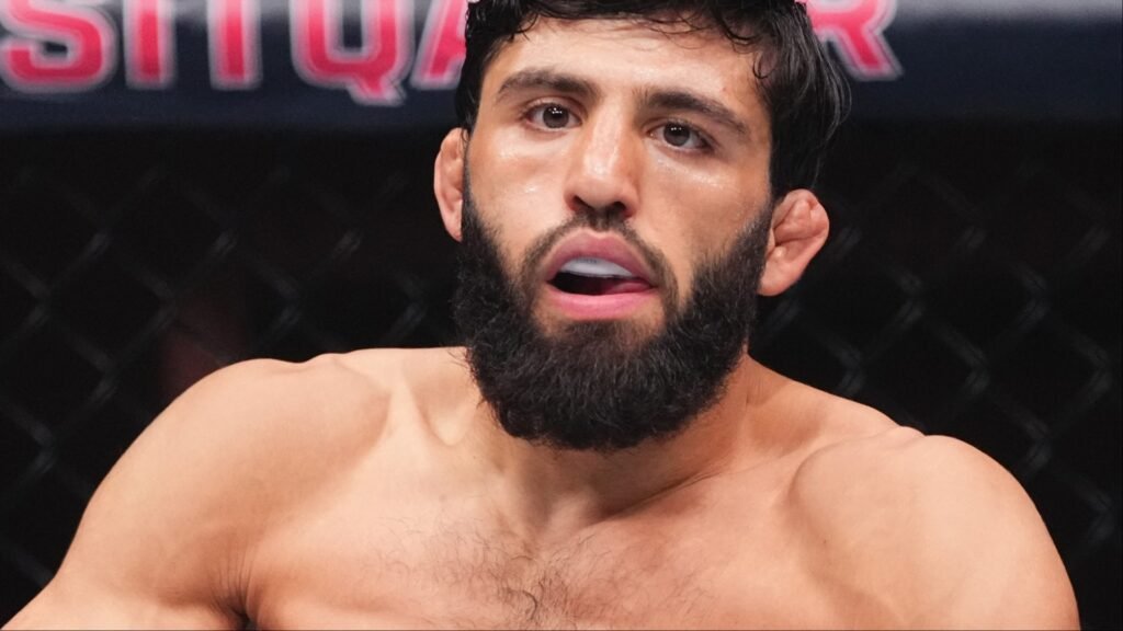 Arman Tsarukyan ‘strengthened his case’ for title shot by accepting new UFC 331 matchup Arman Tsarukyan enters the Octagon for his fight at UFC Qatar