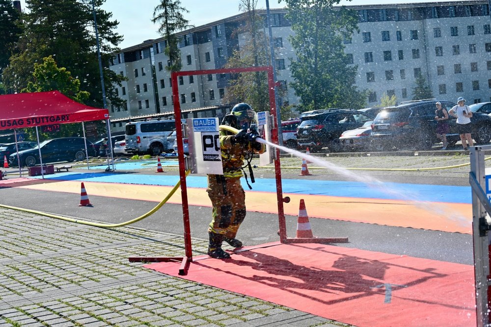DVIDS – News – USAG Stuttgart hosts fourth annual Firefighter Combat Challenge USAG Stuttgart hosts fourth annual Firefighter Combat Challenge