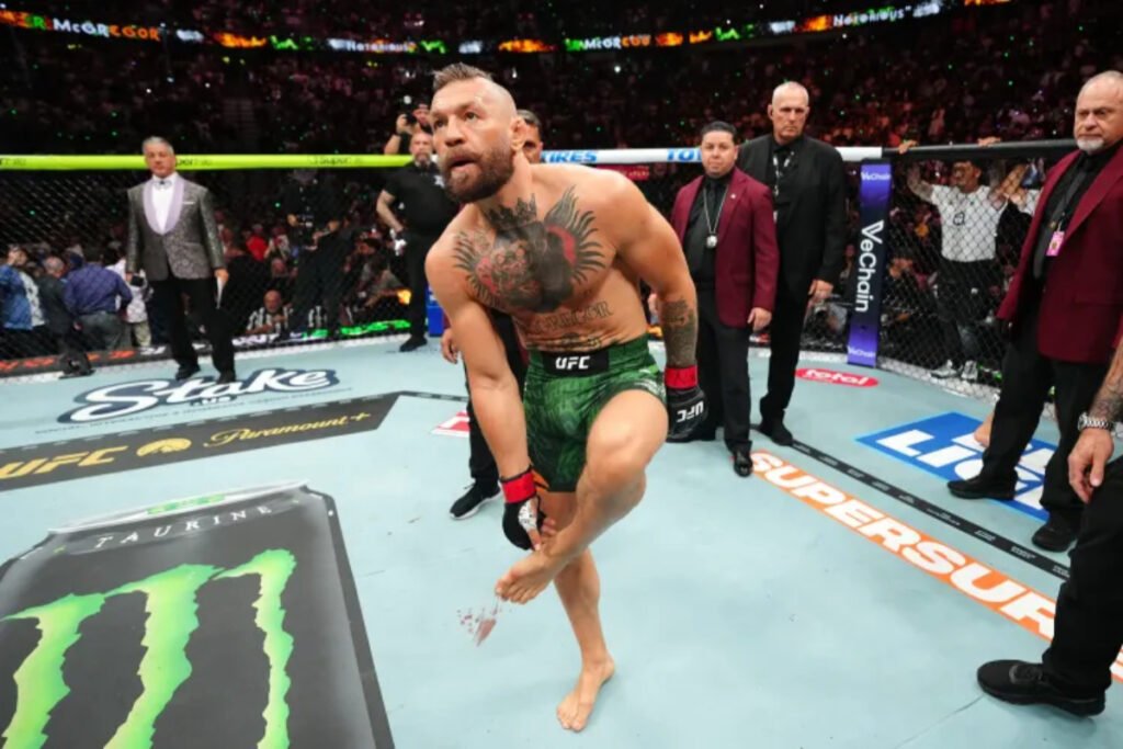 Darren Till urges Conor McGregor to retire after latest injury: ‘Probably best to just let it go’ Conor McGregor suffered a right knee injury during his UFC 329 return against Max Holloway