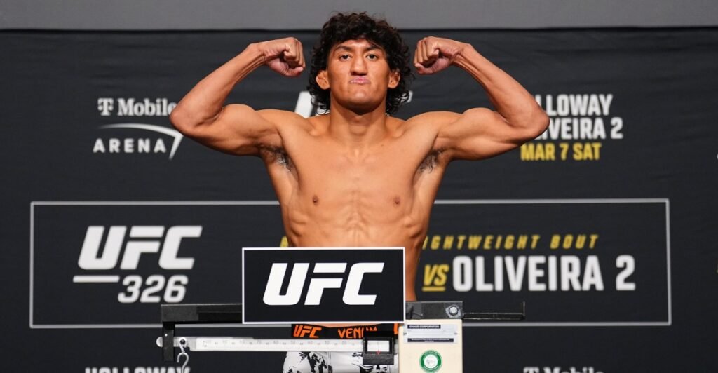 Raul Rosas Jr. vs. Raoni Barcelos headlines UFC Vegas 121 Raul Rosas Jr. vs. Raoni Barcelos headlines UFC Vegas 121