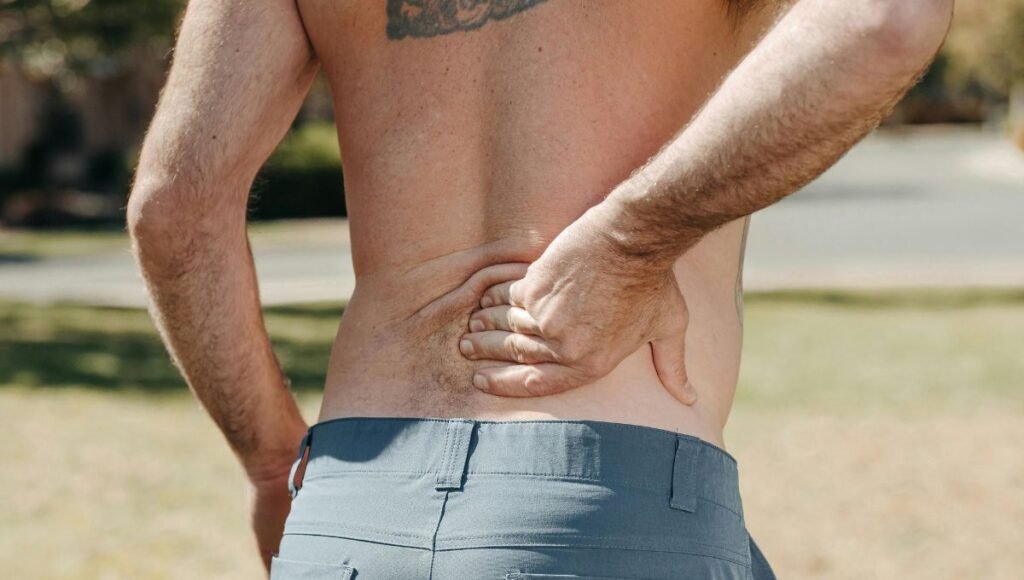 3 Reasons Why Most Men Have a Weak Back, Do You? 3 Reasons Why Most Men Have a Weak Back, Do You?