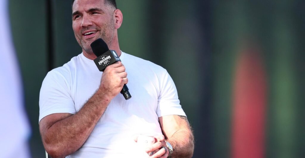 Chris Weidman Makes Color Commentary Debut on DWCS