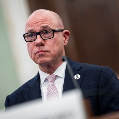 FAA administrator defends withholding part of ATC pay raise FAA administrator defends withholding part of ATC pay raise