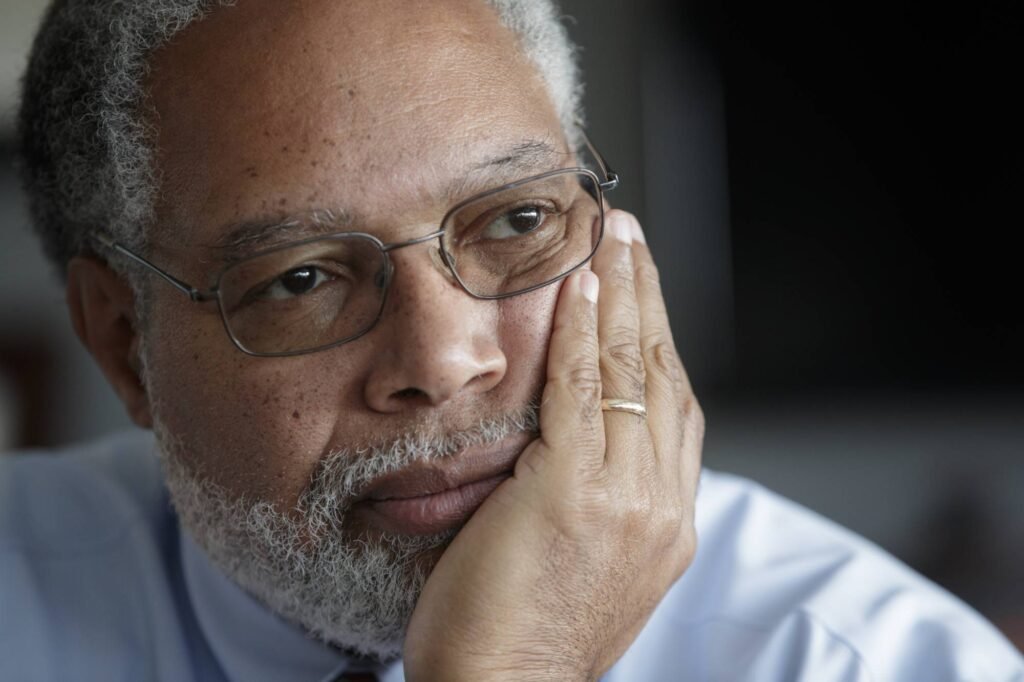 Lonnie Bunch to retire from Smithsonian leadership following clash with Trump administration Lonnie Bunch to retire from Smithsonian leadership following clash with Trump administration