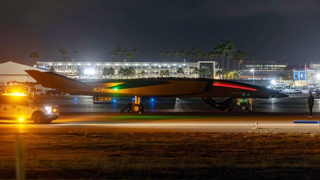 Mysterious Black Jet That Emerged At Long Beach Airport Identified