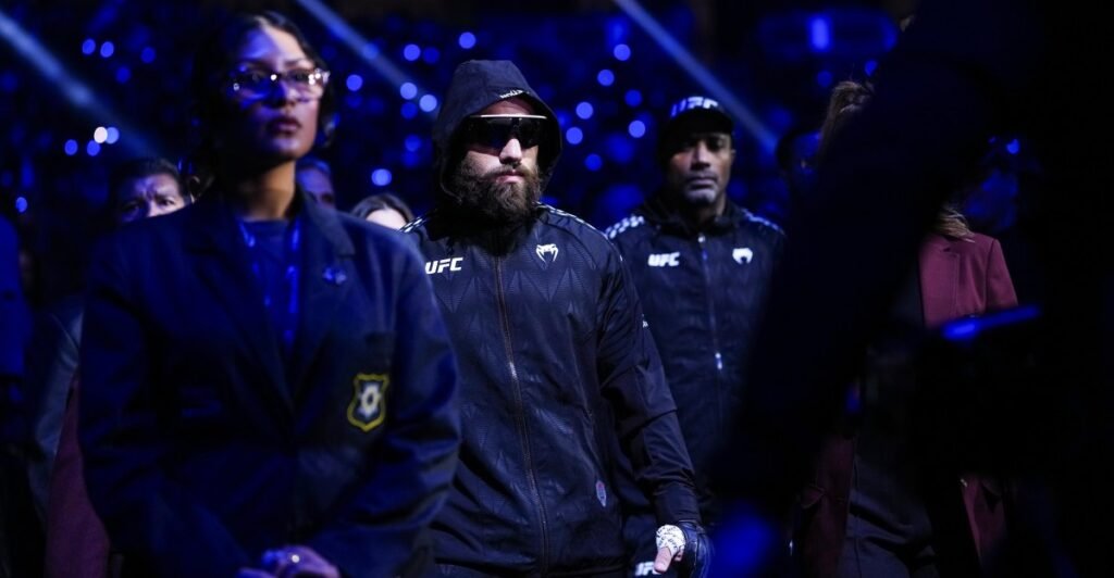 Noche UFC 4 live results and play-by-play analysis