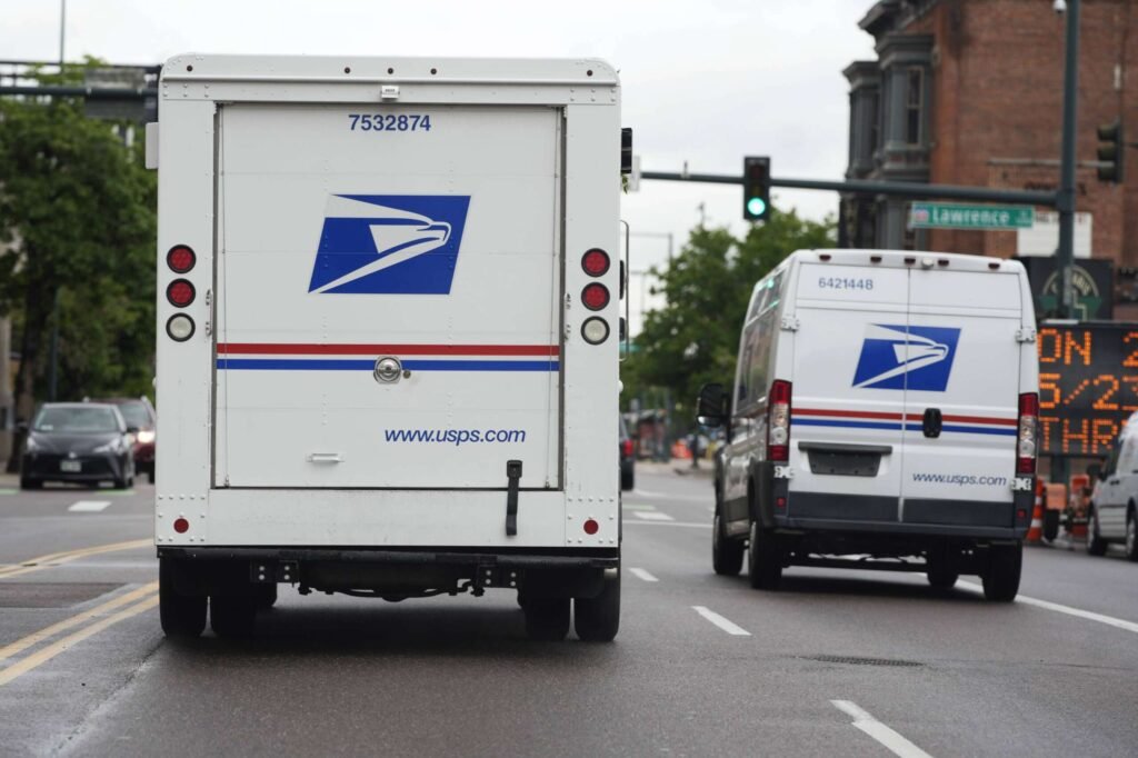 Postal Service employee manipulation schemes impacted customer service scores, report finds Postal Service employee manipulation schemes impacted customer service scores, report finds