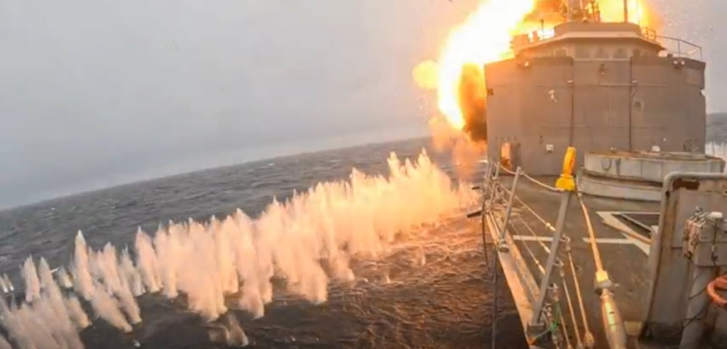 USS Klakring sent to the bottom of the Atlantic in joint US-UK SINKEX USS Klakring sent to the bottom of the Atlantic in joint US-UK SINKEX