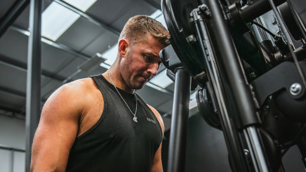 5 Best Gym Machines Beginners Must Use for Muscle Gain