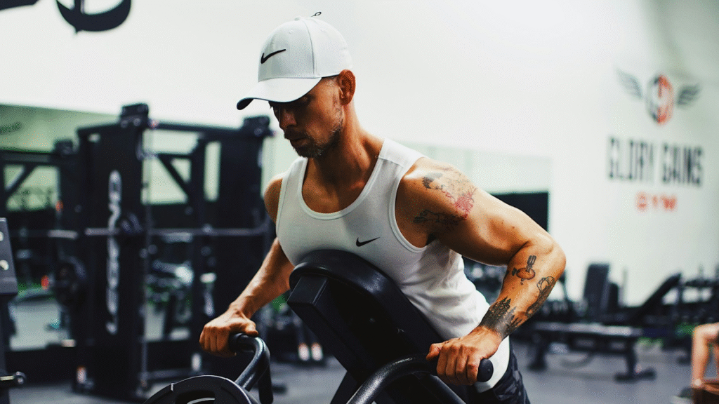 5 Helpful Tips for Beginners to Build Chest Muscle Using Gym Machines 5 Helpful Tips for Beginners to Build Chest Muscle Using Gym Machines