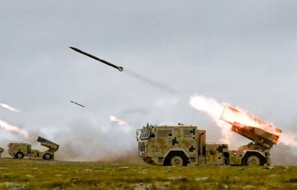 China builds a lighter cousin of the U.S. HIMARS China builds a lighter cousin of the U.S. HIMARS