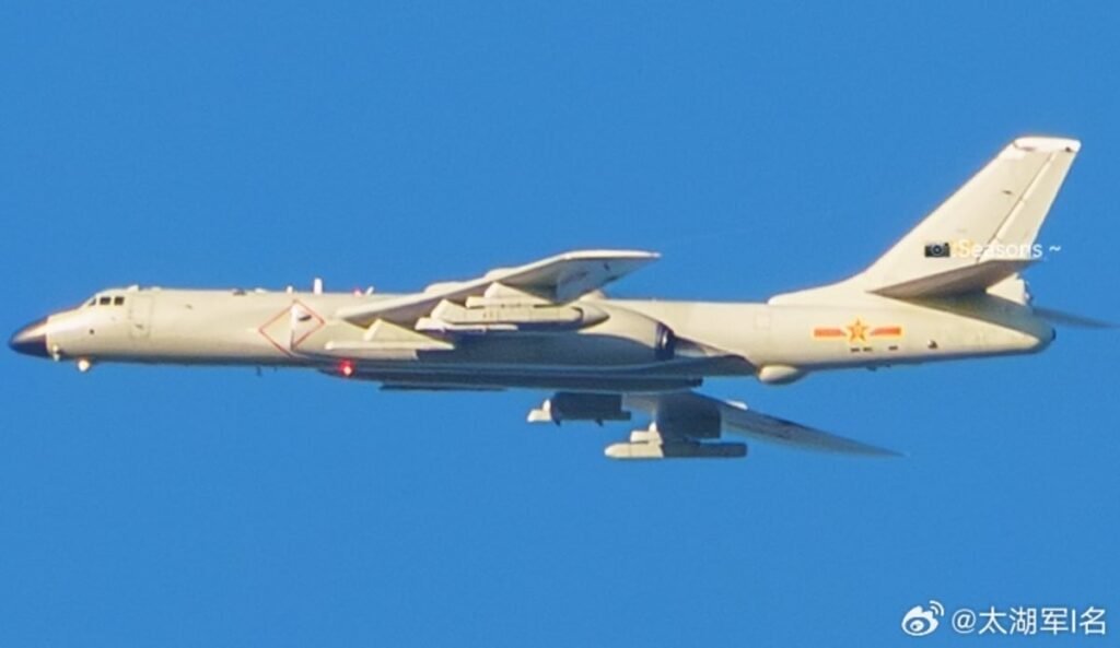 China’s H-6 bomber spotted with a new large jamming pod China’s H-6 bomber spotted with a new large jamming pod