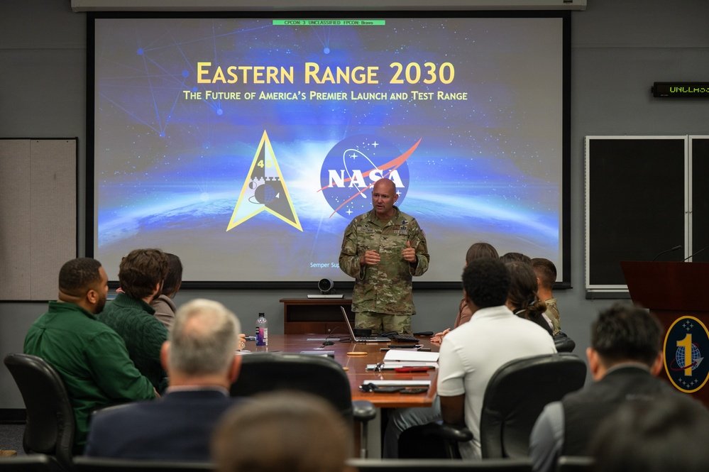 DVIDS – News – Florida congressional staff members visit Space Launch Delta 45 to learn about ongoing launch efforts Florida congressional staff members visit Space Launch Delta 45 to learn about ongoing launch efforts