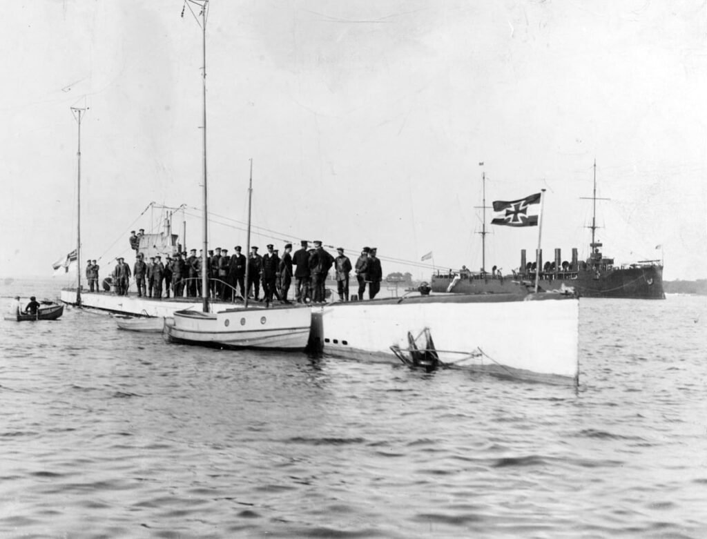 During WWI, this German sub sailed into a US harbor — uninvited During WWI, this German sub sailed into a US harbor — uninvited