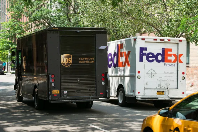 FedEx, UPS delivery prices set for record-high Q4 FedEx, UPS delivery prices set for record-high Q4