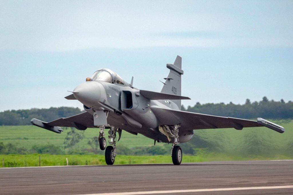 Successful flight validates Gavião Peixoto as an integral part of Gripen’s global production system and reinforces the long-term Saab–Embraer partnership. (Photo: Embrae)