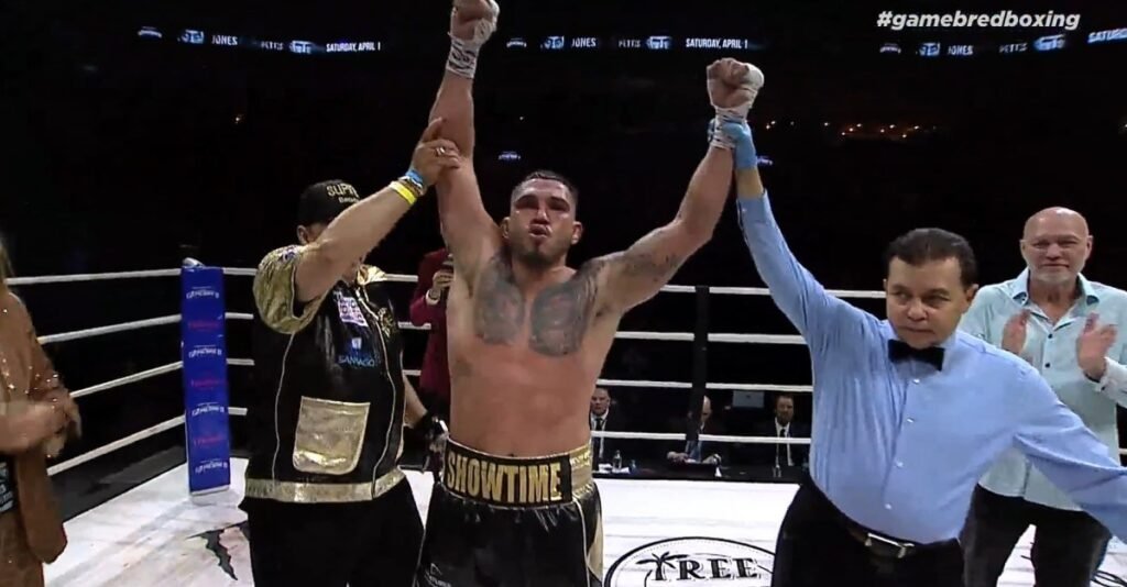 Former UFC champion Anthony Pettis set for boxing return, faces Neeraj Goyat in India