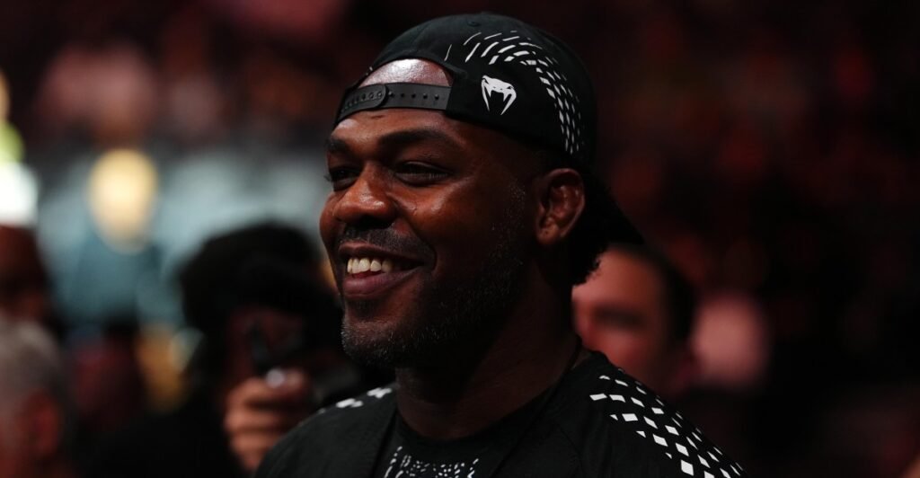 Jon Jones ‘leaving doors open’ for fighting future, still in UFC drug-testing pool Jon Jones ‘leaving doors open’ for fighting future, still in UFC drug-testing pool