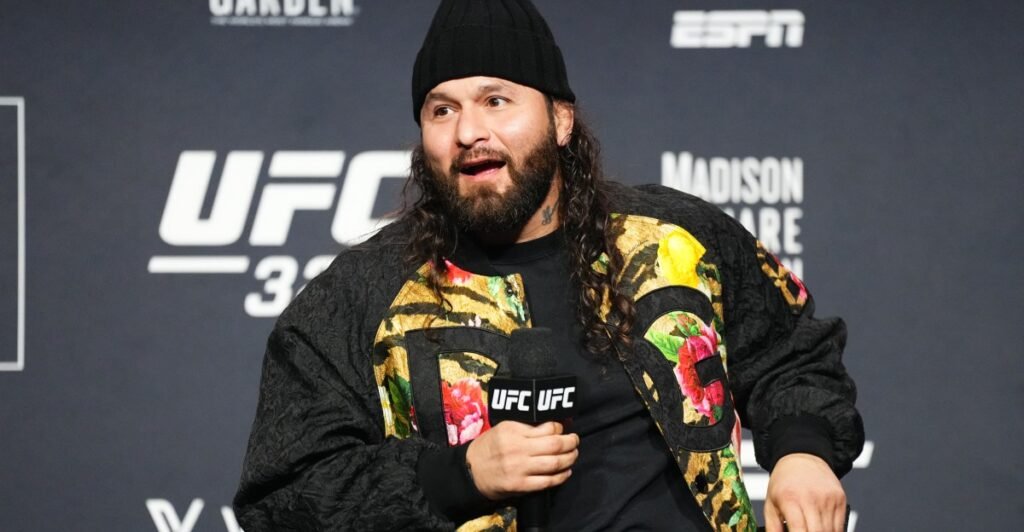 Jorge Masvidal defends Sean Strickland amid fighter pay negotiations: ‘Pay these guys more, UFC’ Jorge Masvidal defends Sean Strickland amid fighter pay negotiations: ‘Pay these guys more, UFC’