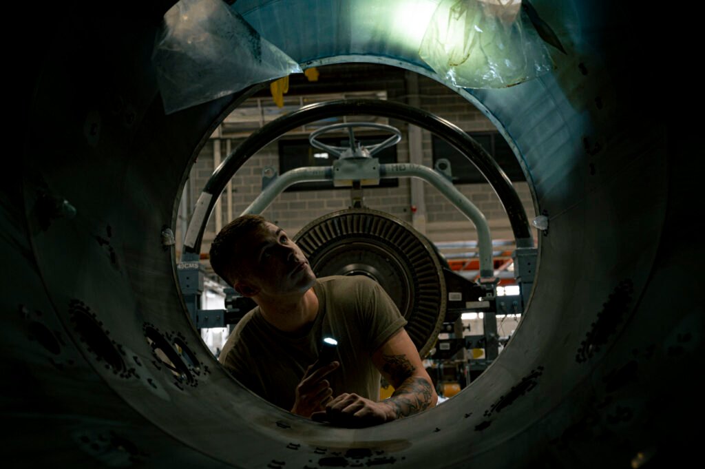 New Procedure Lets Maintainers See ‘Blind Spot’ in F-16 Engine