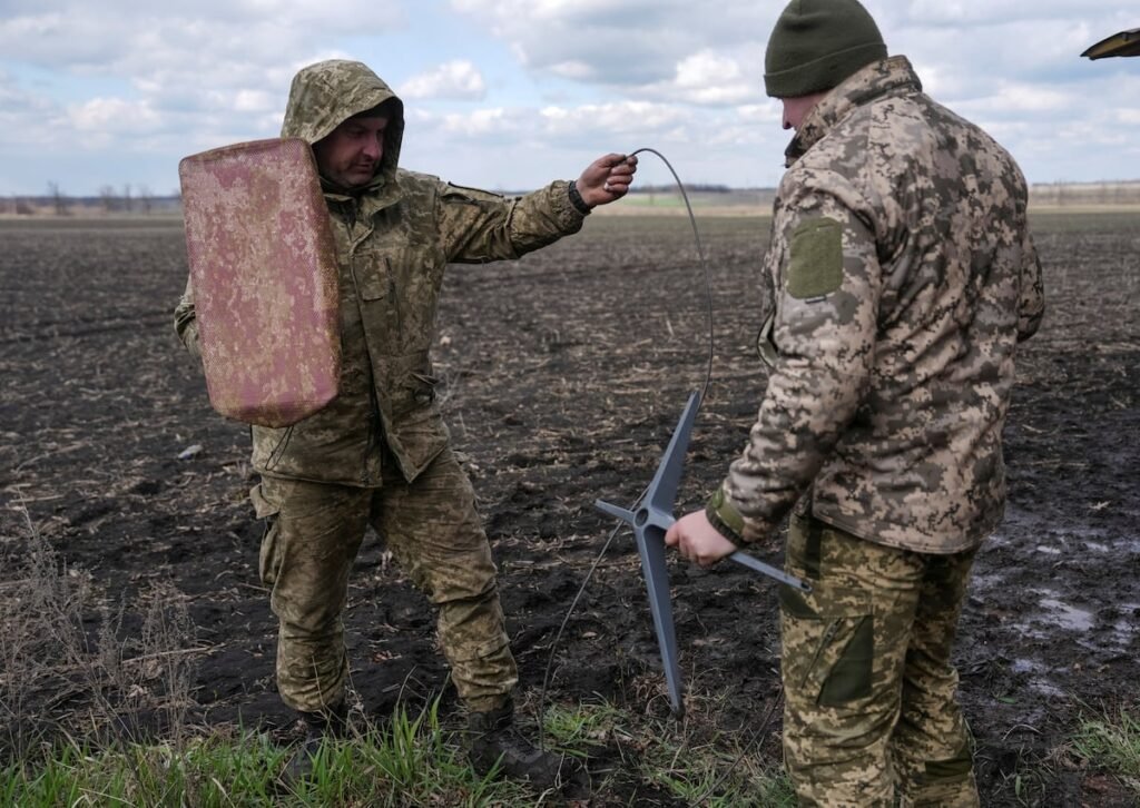 Order to limit Starshield for Ukraine came from inside White House, sources say